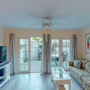  Holiday home Bright Beauty