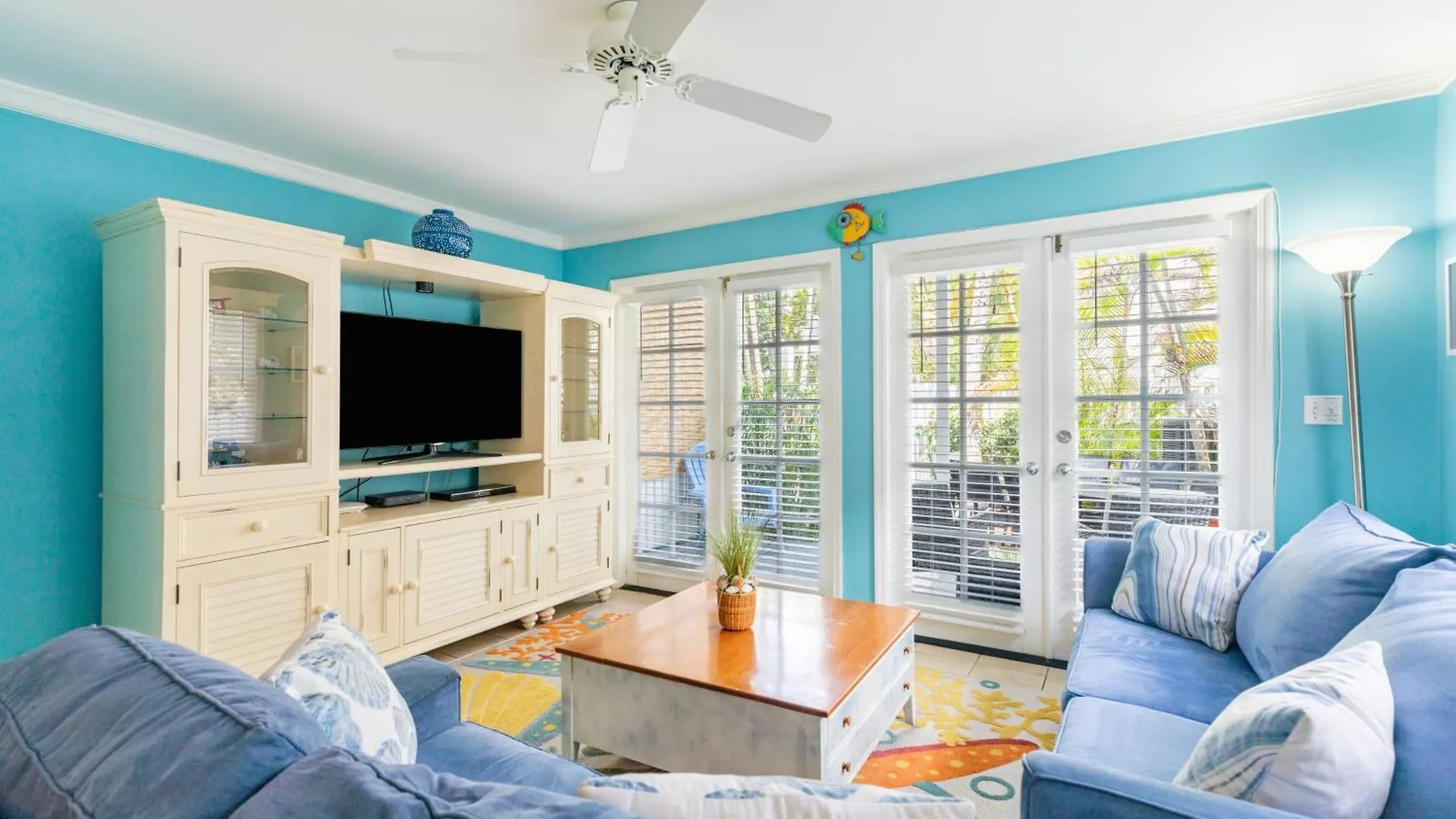 Southard Getaway By Avantstay W Covered Patio Great Location Shared Pool Week Long Stays Key West 0*,  United States
